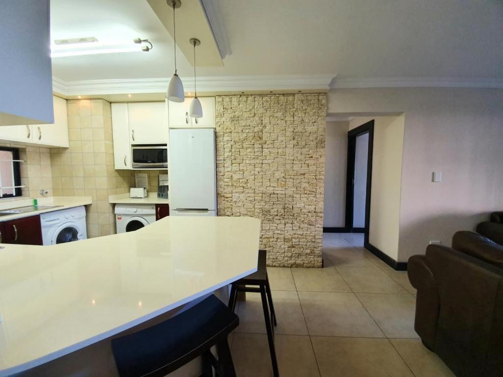 Appartement 37 The Shades à Durban Extérieur photo